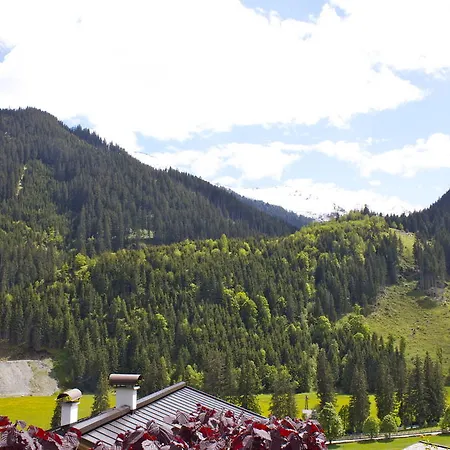 Mariette Saalbach-Hinterglemm